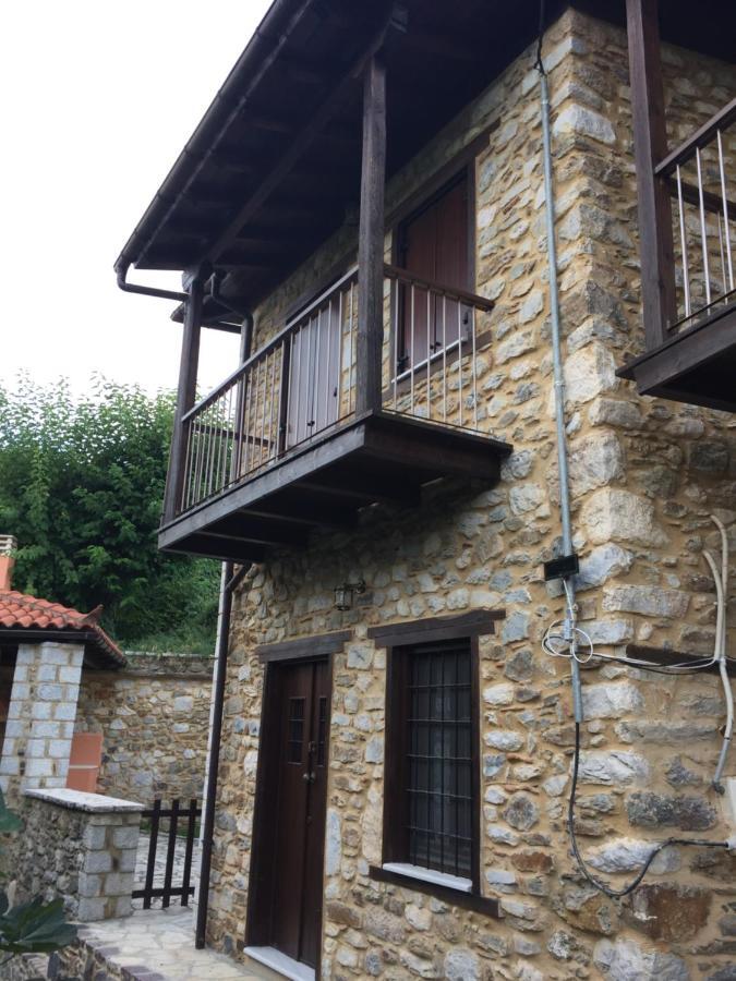 Country house Apostolia's Small House Bed And View *